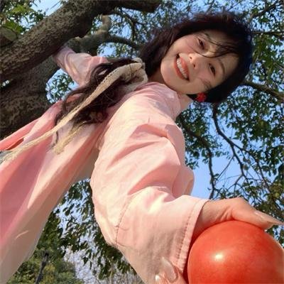 爱如微风悄悄掠过