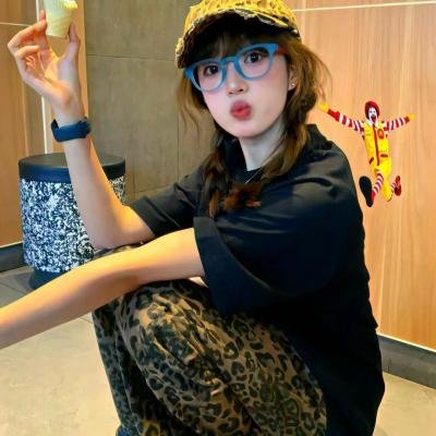 女李逵和她的美娇夫